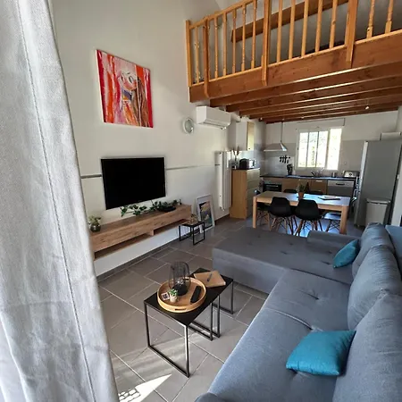 Maison Piscine & Pont D'arc Holiday home *