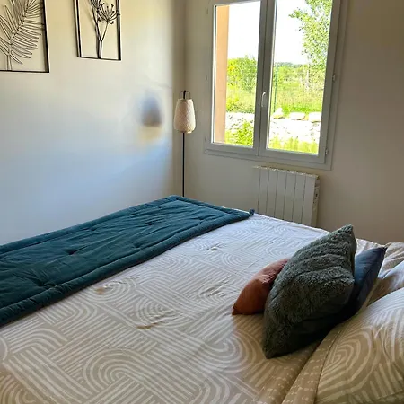 Maison Piscine & Pont D'arc Hébergement de vacances