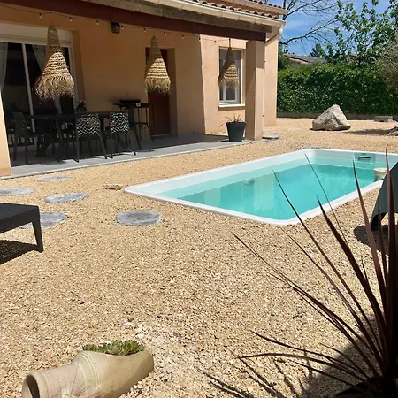 Hébergement de vacances Maison Piscine & Pont D'arc *